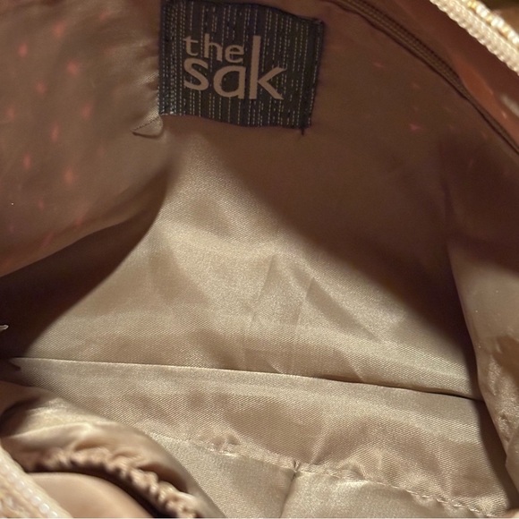 The Sak Crochet Shoulder Bag with Handcrafted Texture In Earth Tones - Picture 8 of 11